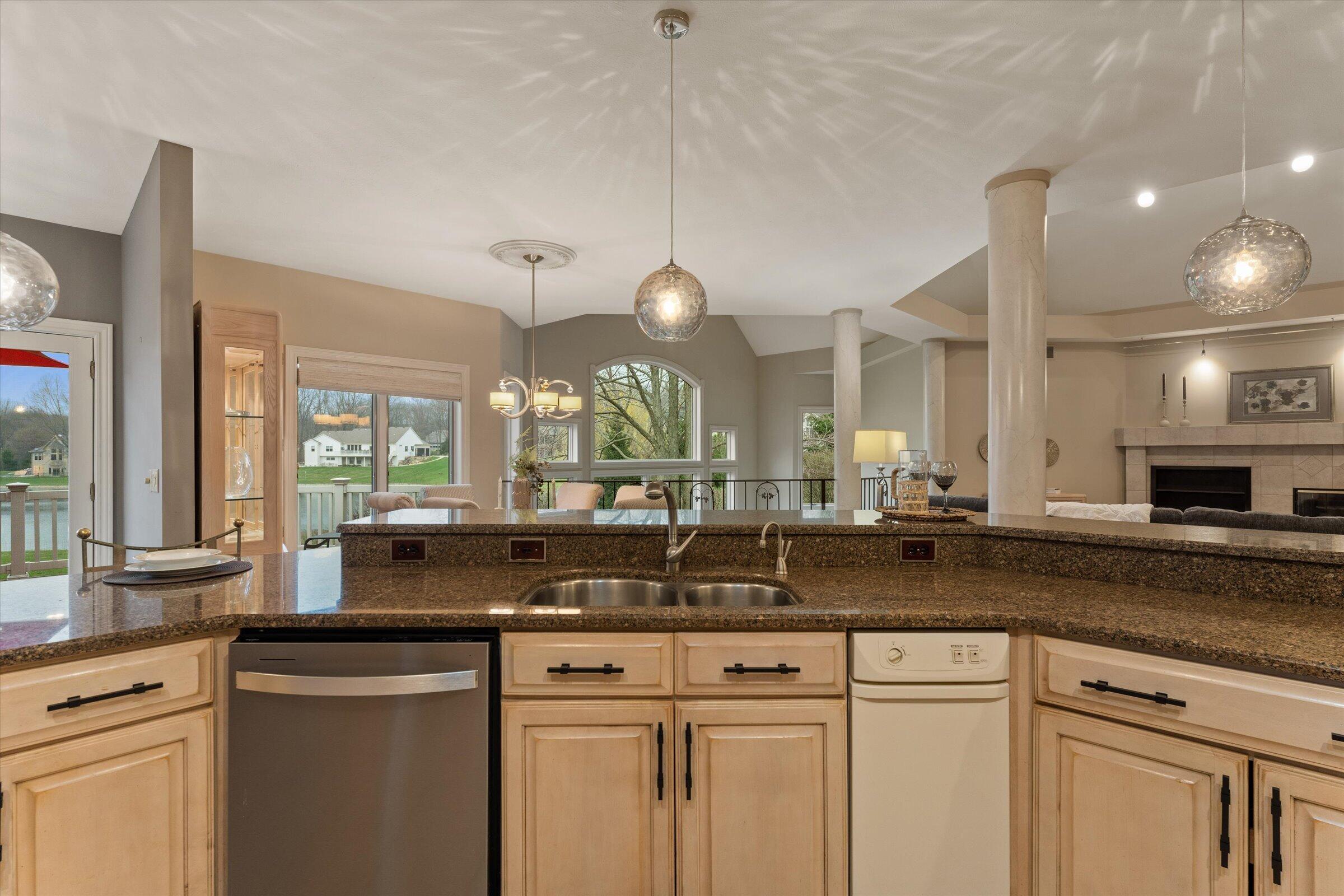 33084 Lake Forest Court Niles MI 49120