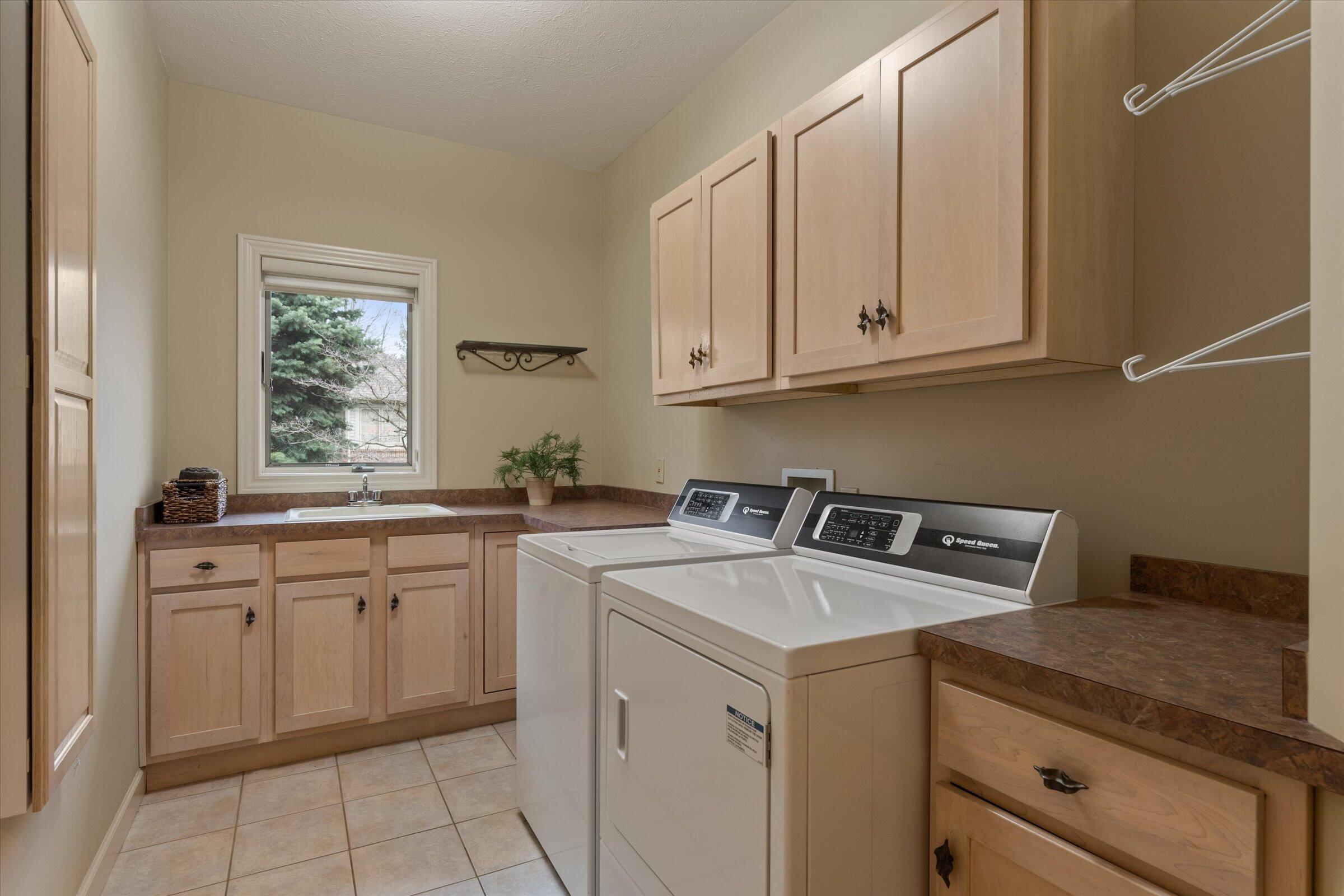 33084 Lake Forest Court Niles MI 49120