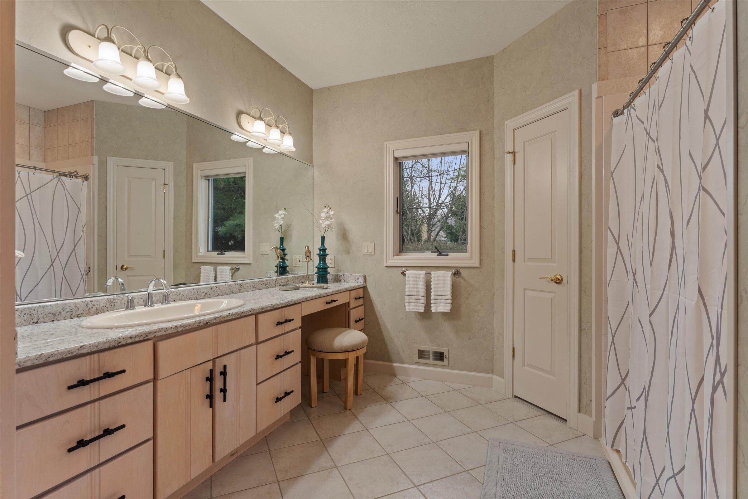 33084 Lake Forest Court Niles MI 49120