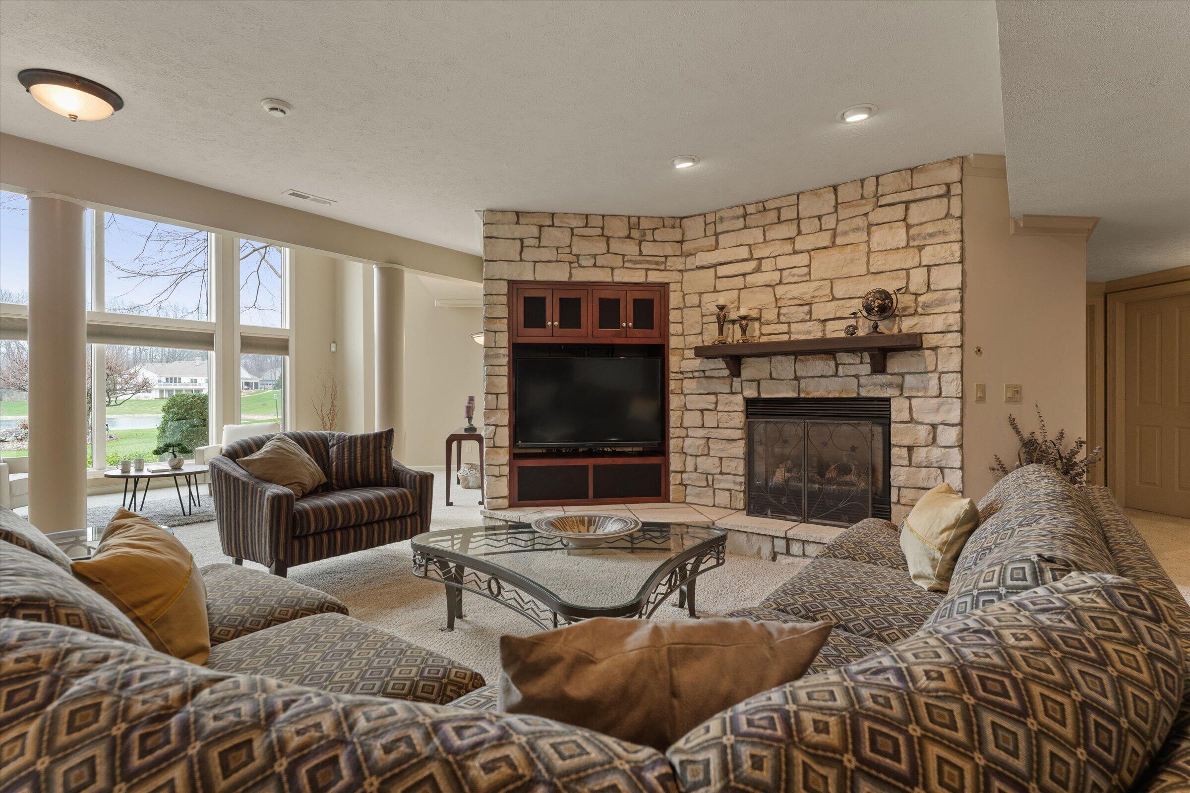 33084 Lake Forest Court Niles MI 49120