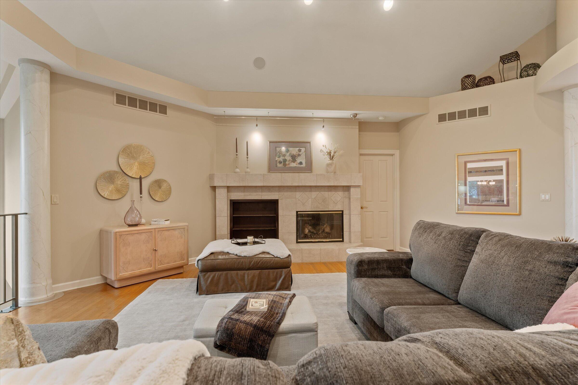 33084 Lake Forest Court Niles MI 49120