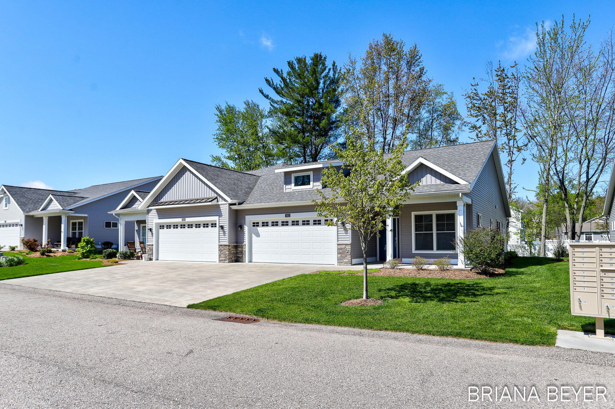 1012 Maplewood Court Holland MI 49423