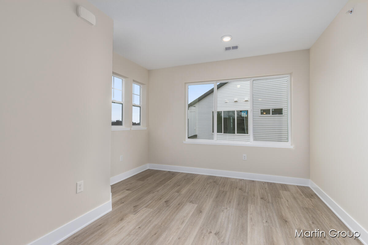 2213 Watertown Way NE Grand Rapids MI 49505