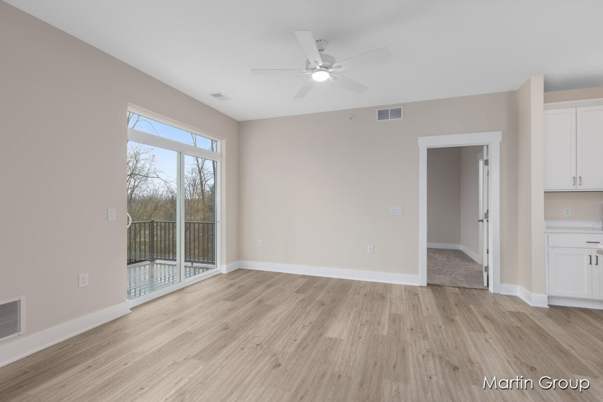 2213 Watertown Way NE Grand Rapids MI 49505