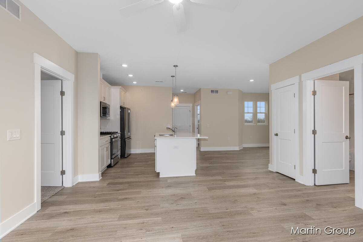 2213 Watertown Way NE Grand Rapids MI 49505