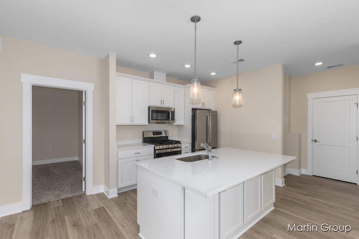 2213 Watertown Way NE Grand Rapids MI 49505