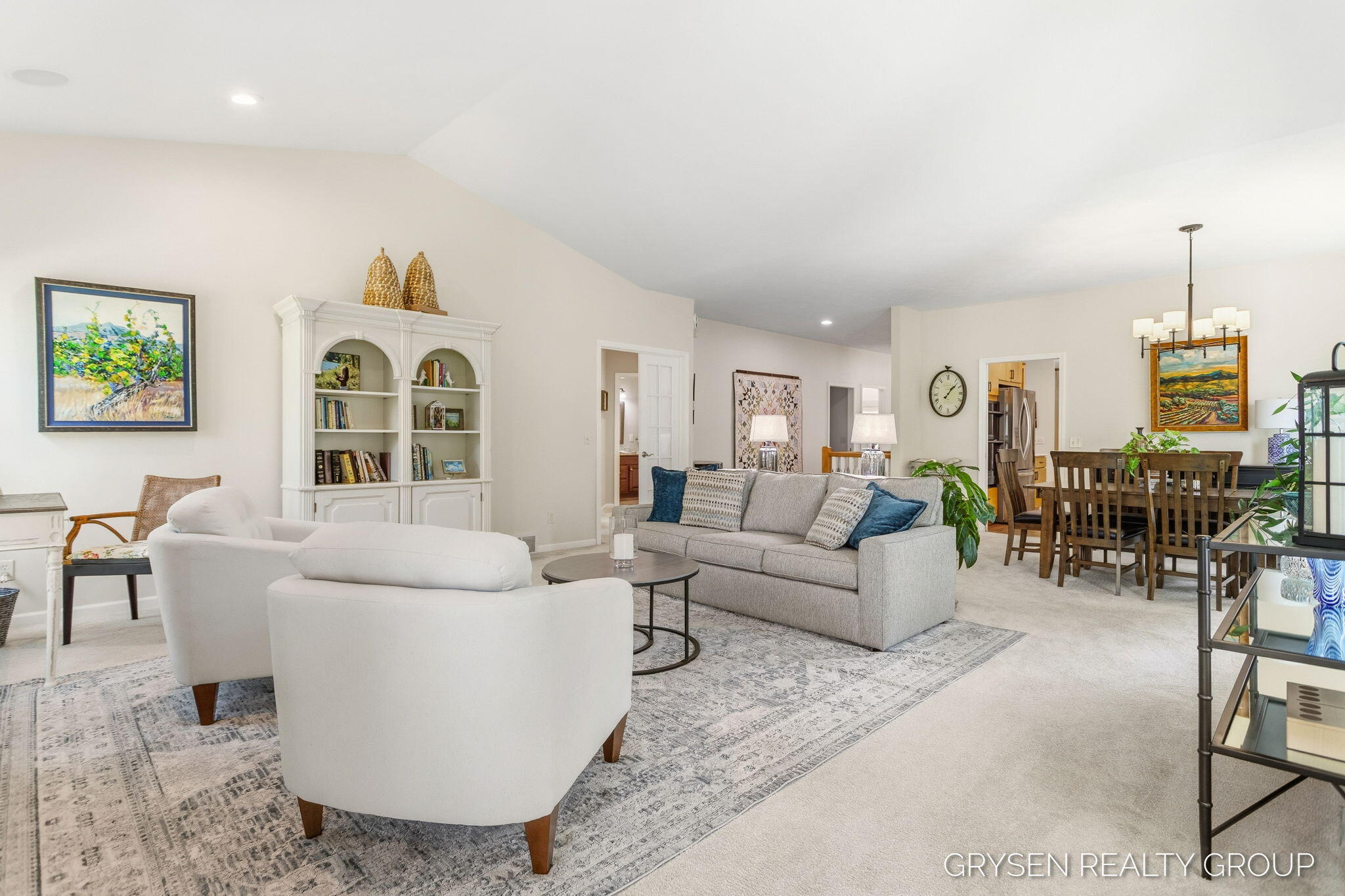 2137 Lamberton Creek Lane NE Grand Rapids MI 49505
