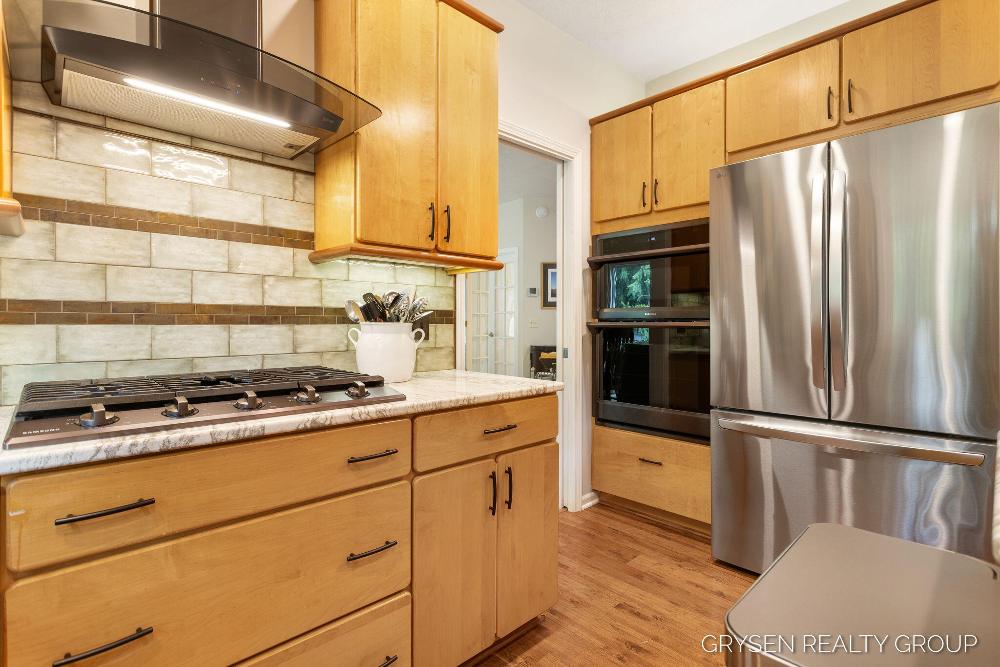 2137 Lamberton Creek Lane NE Grand Rapids MI 49505