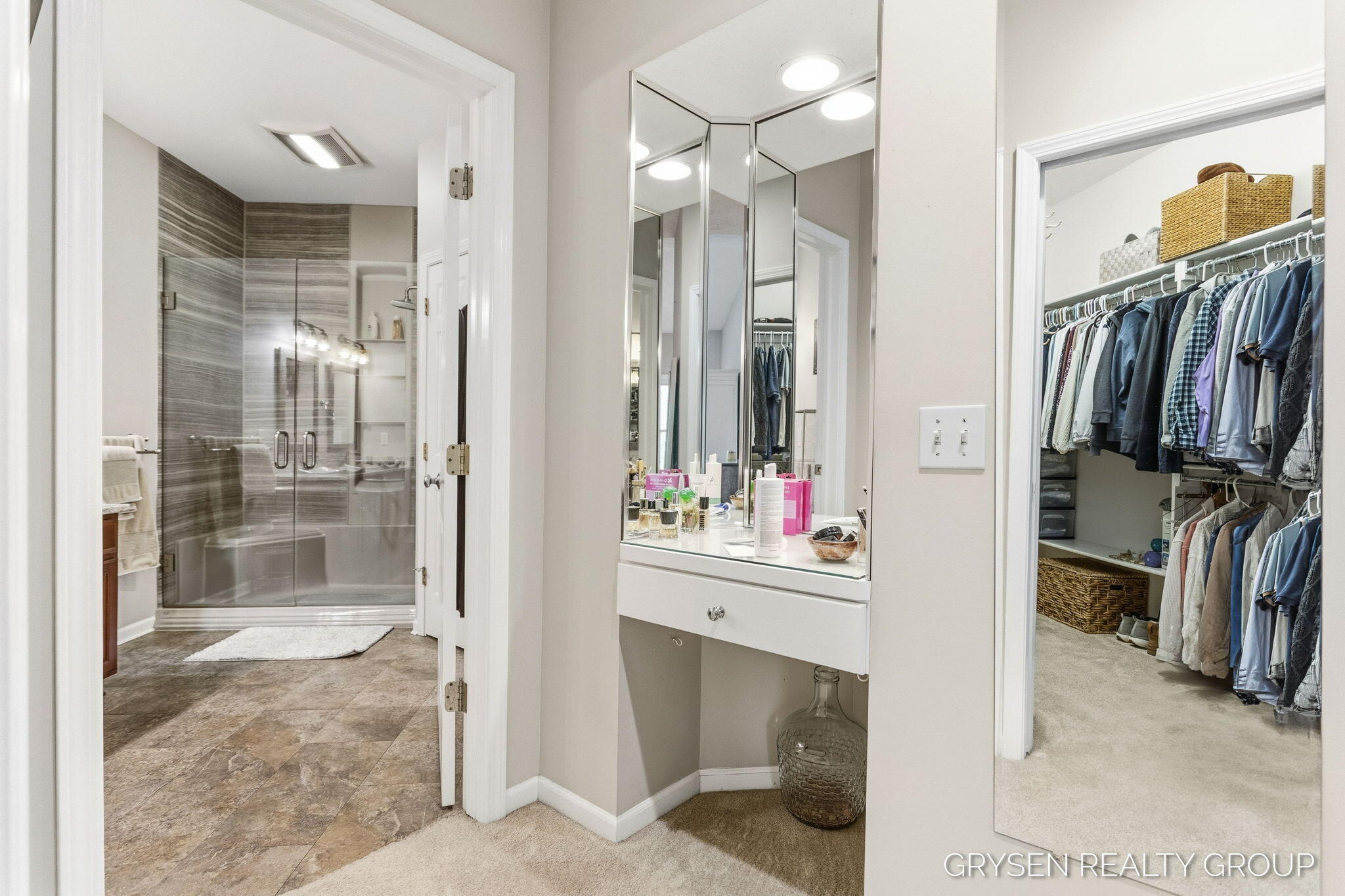 2137 Lamberton Creek Lane NE Grand Rapids MI 49505