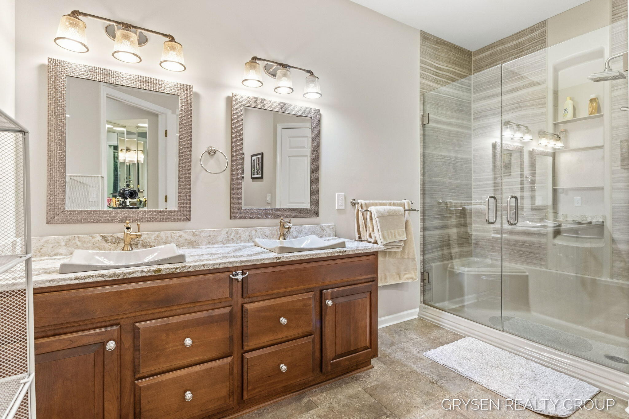 2137 Lamberton Creek Lane NE Grand Rapids MI 49505