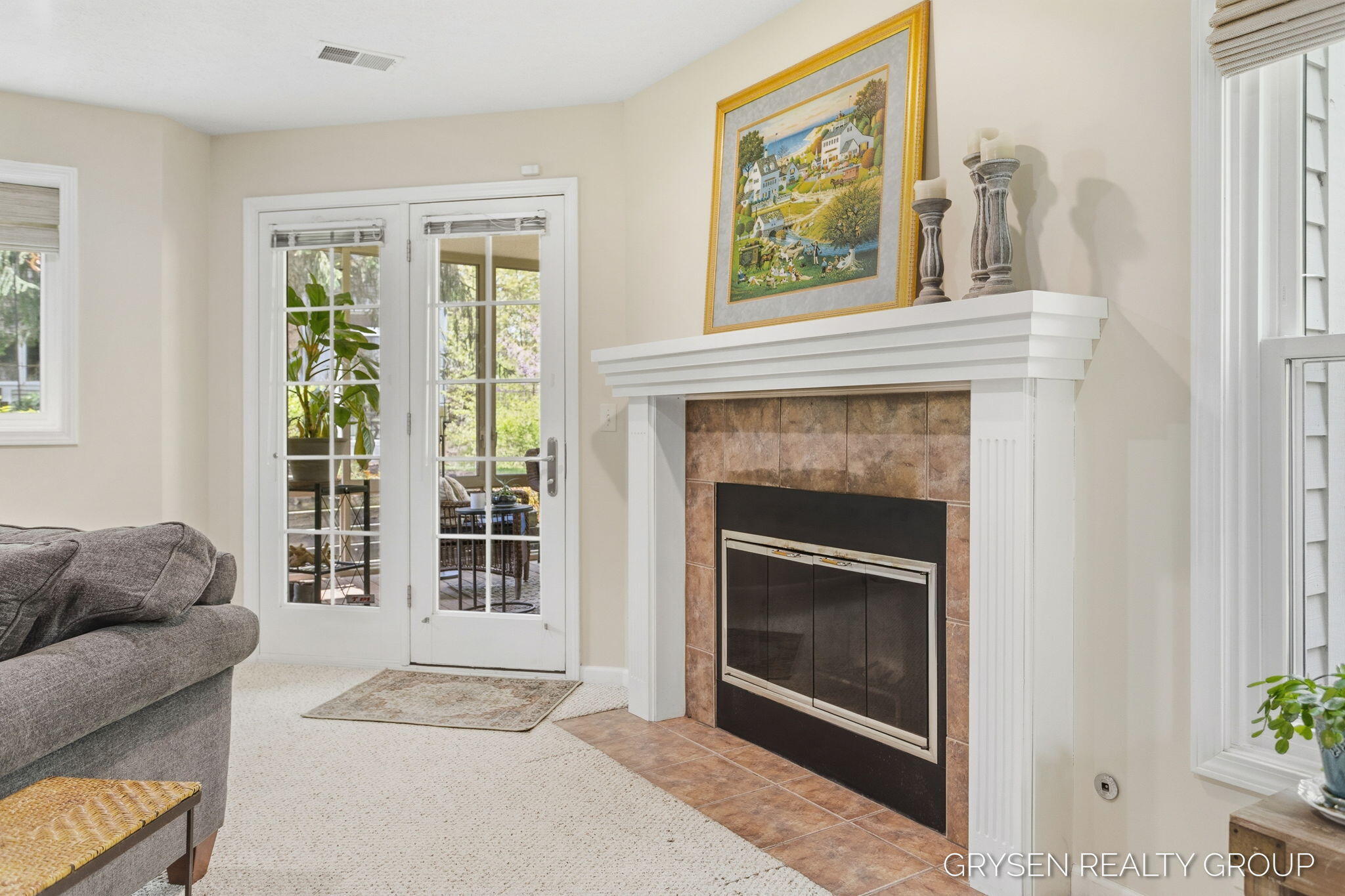 2137 Lamberton Creek Lane NE Grand Rapids MI 49505