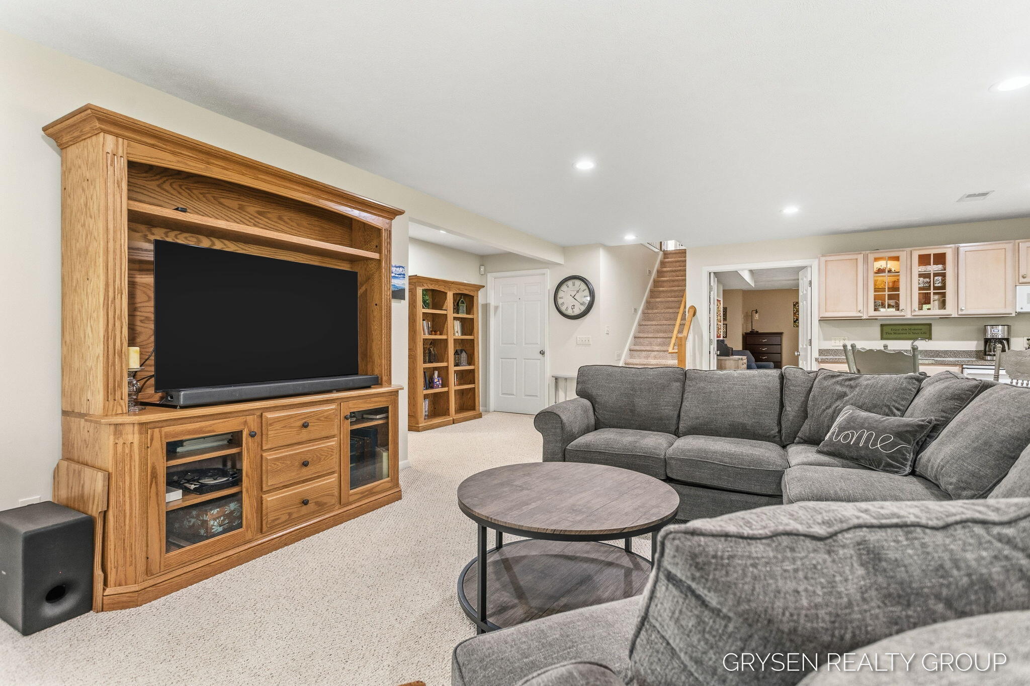 2137 Lamberton Creek Lane NE Grand Rapids MI 49505