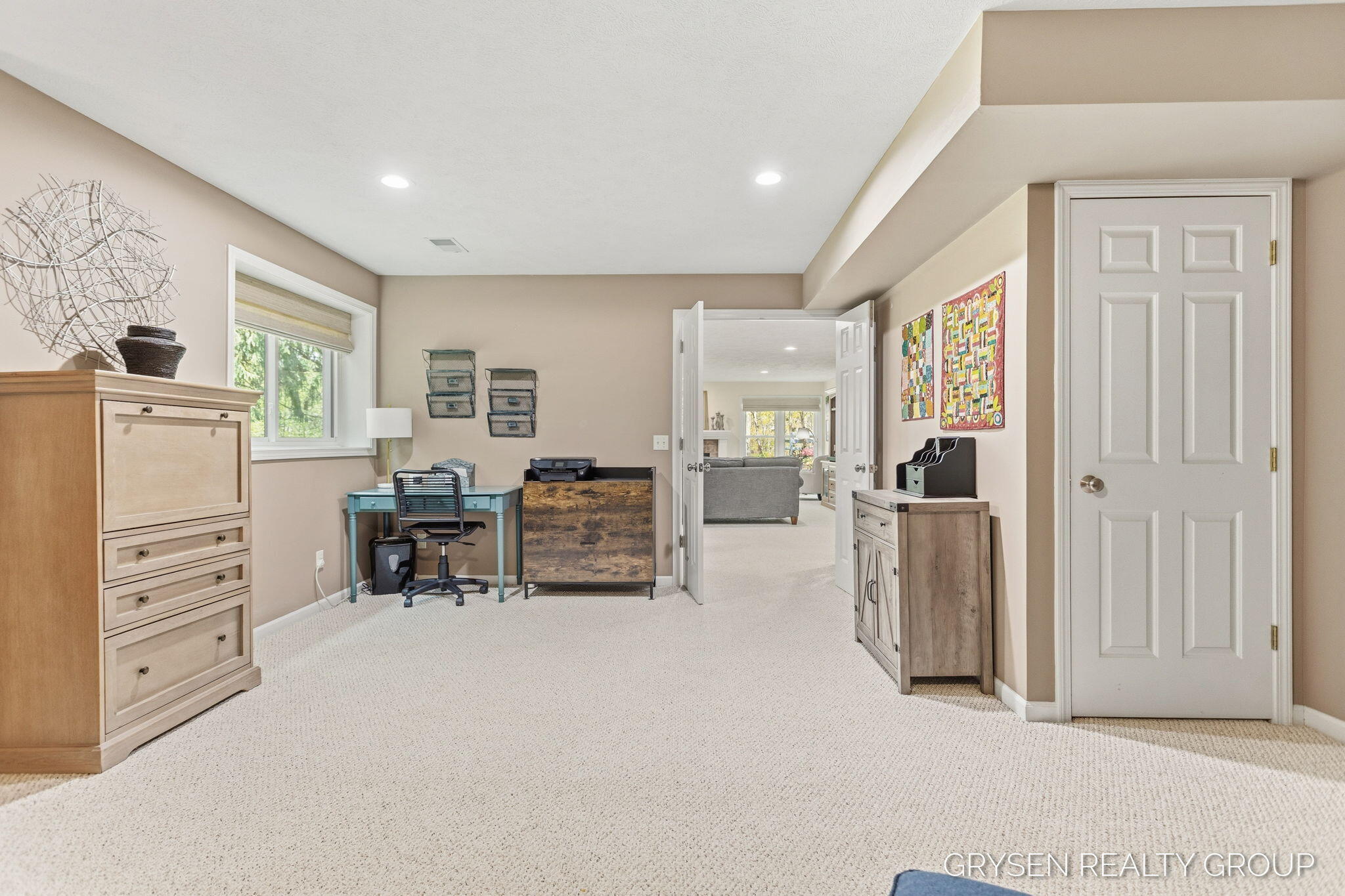 2137 Lamberton Creek Lane NE Grand Rapids MI 49505