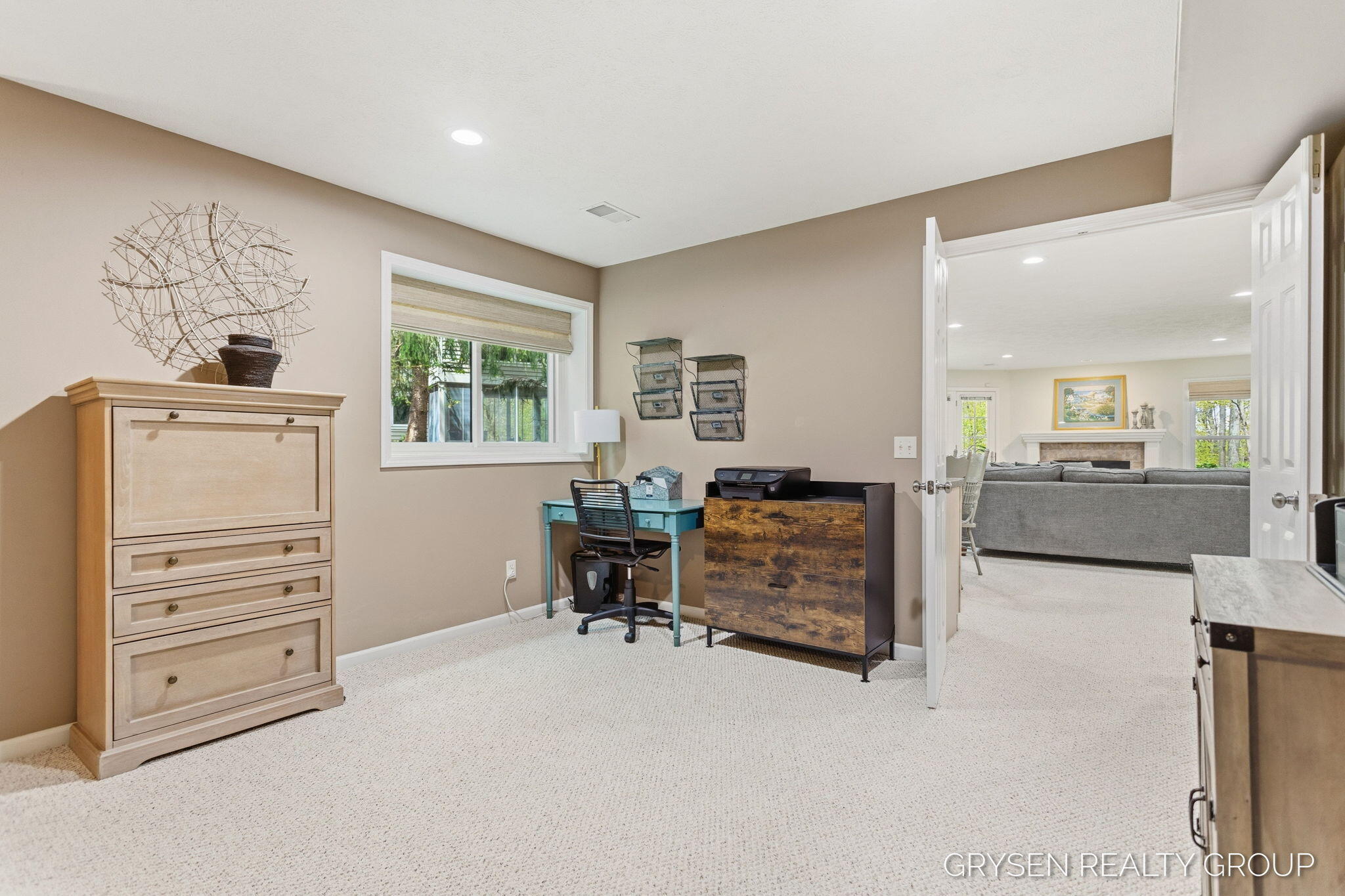 2137 Lamberton Creek Lane NE Grand Rapids MI 49505
