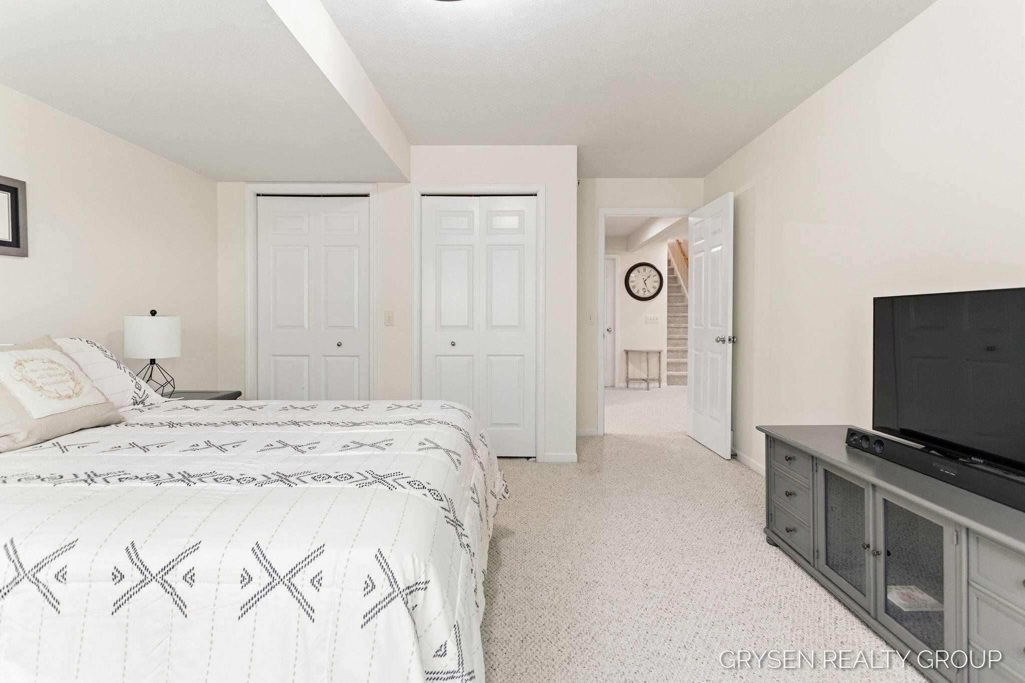 2137 Lamberton Creek Lane NE Grand Rapids MI 49505