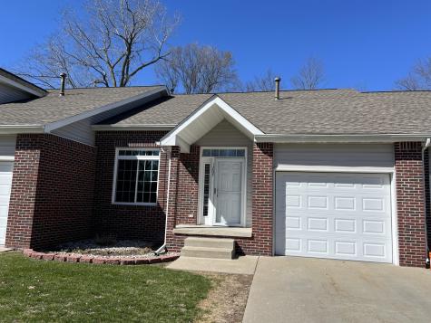1207 E Oak Drive Fenton MI 48430
