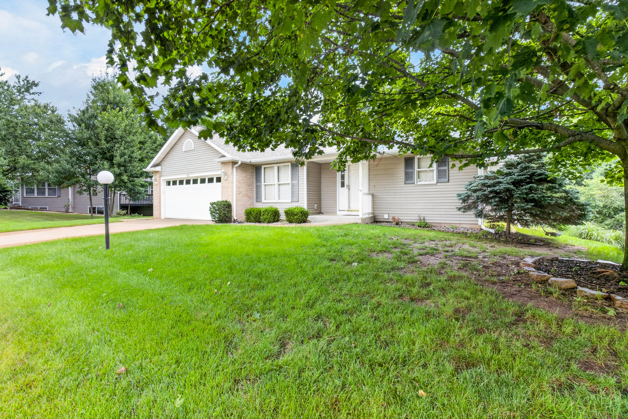 9811 Fort Myers Parkway Portage MI 49002