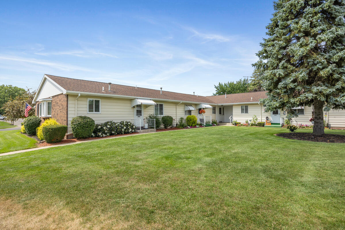 5946 Leisure South Drive SE Grand Rapids MI 49548