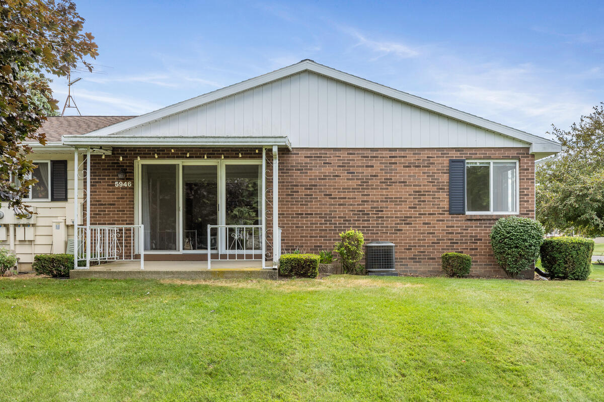 5946 Leisure South Drive SE Grand Rapids MI 49548