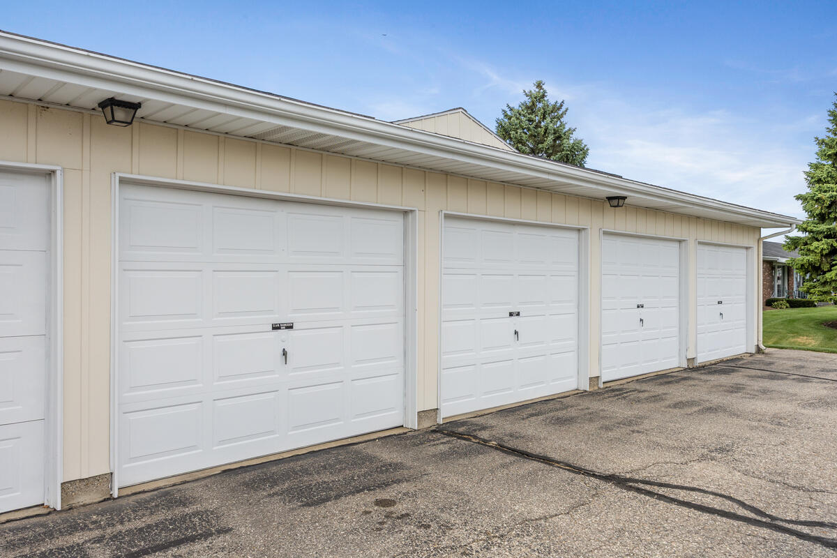 5946 Leisure South Drive SE Grand Rapids MI 49548
