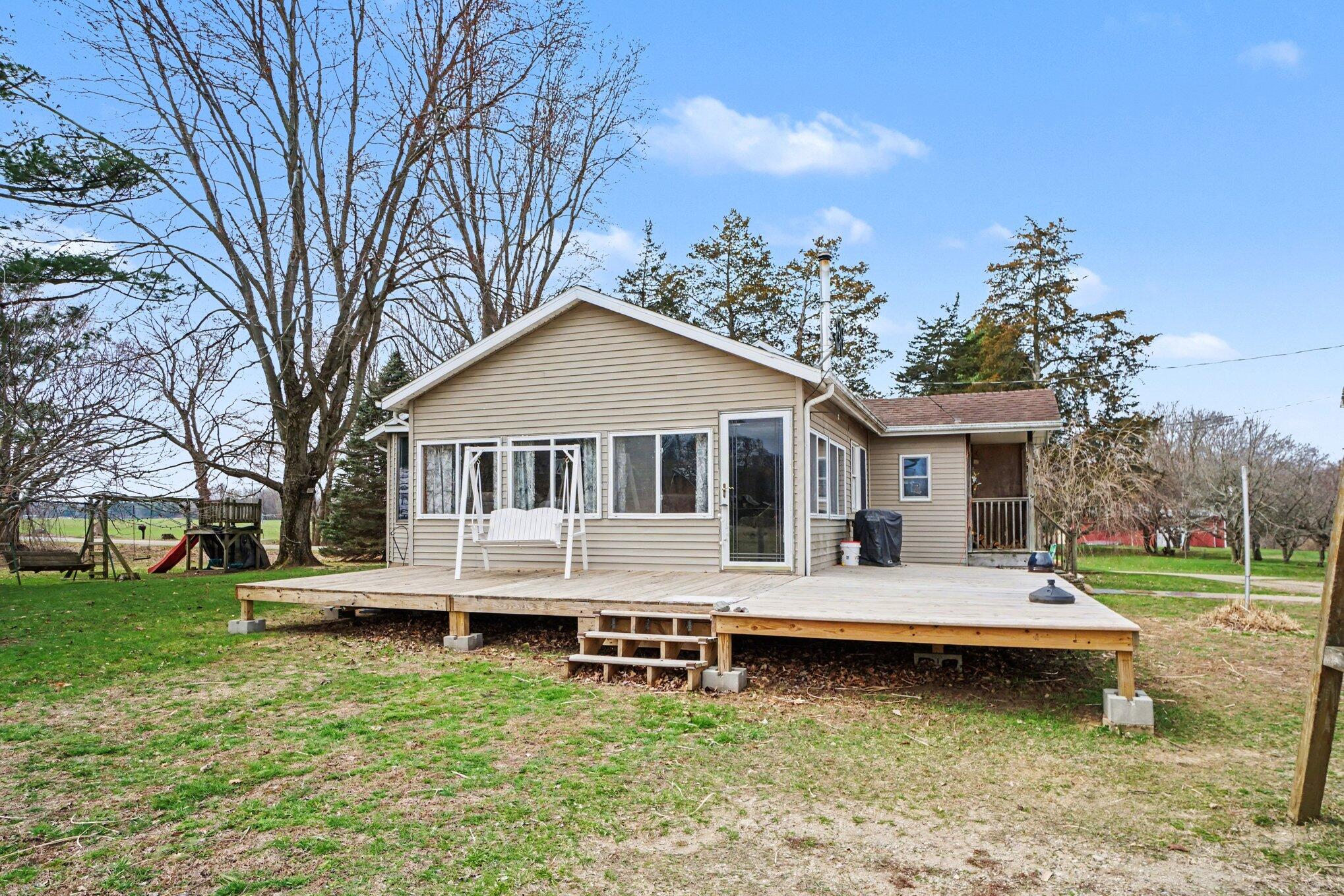 53699 Flatbush Road Marcellus MI 49067