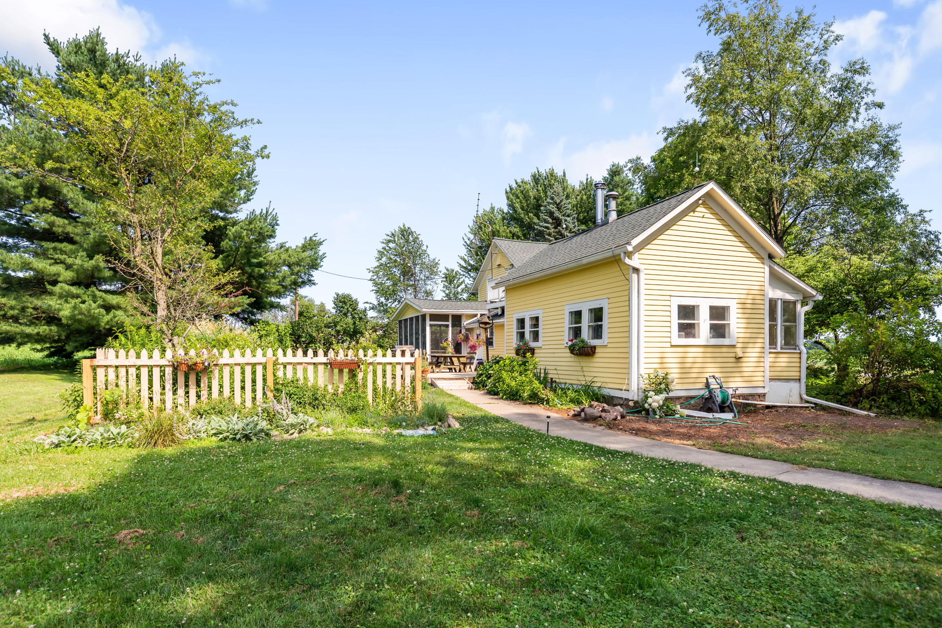 6475 Olive Branch Road Galien MI 49113