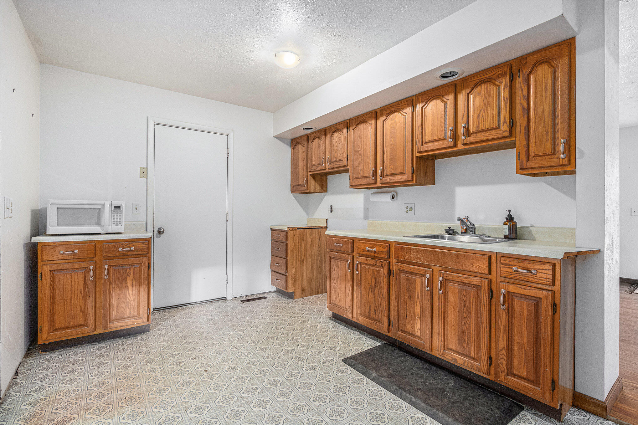 4935 Curran Road Buchanan MI 49107