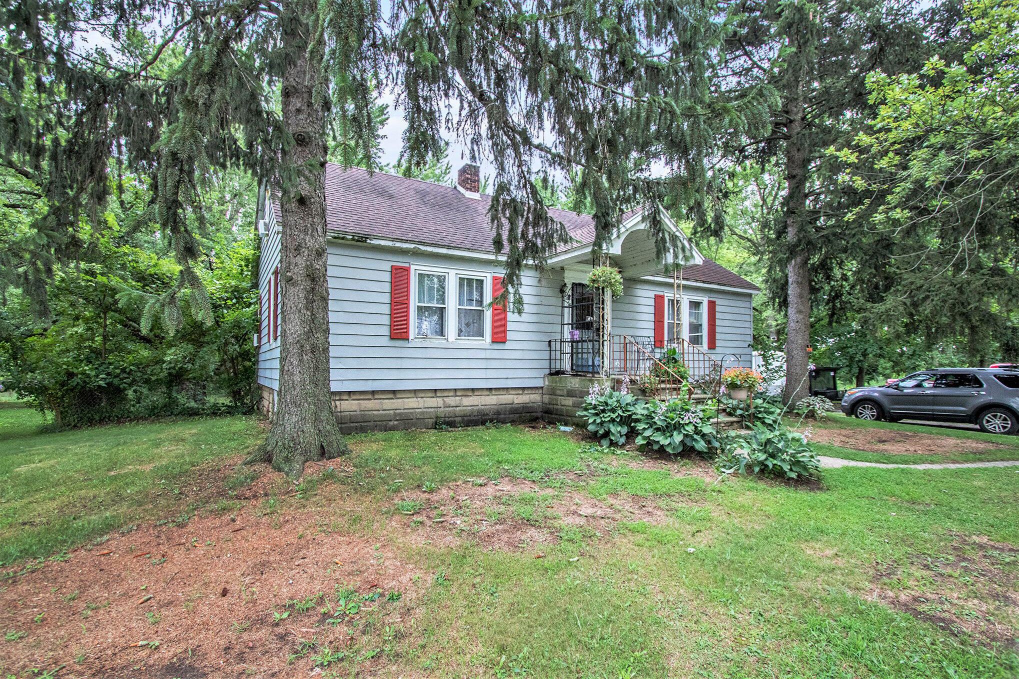 7079 Us-12 Three Oaks MI 49128