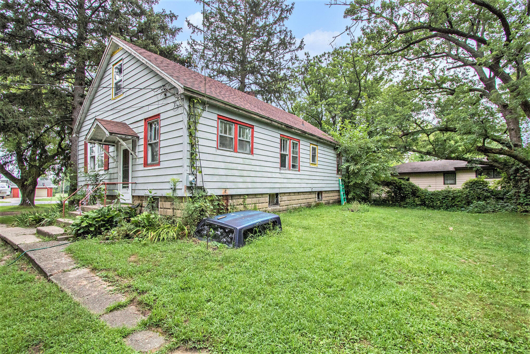 7079 Us-12 Three Oaks MI 49128