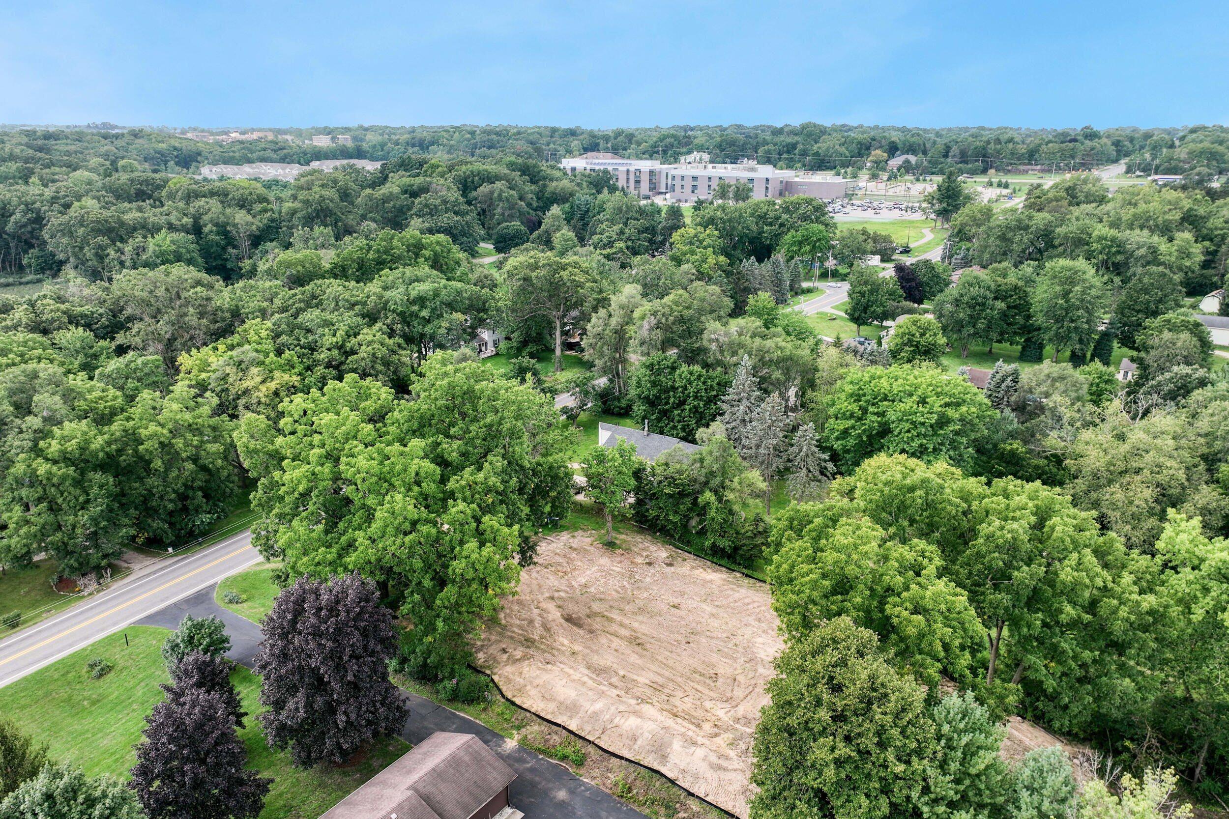 3503 3 Mile Road NE Grand Rapids MI 49525