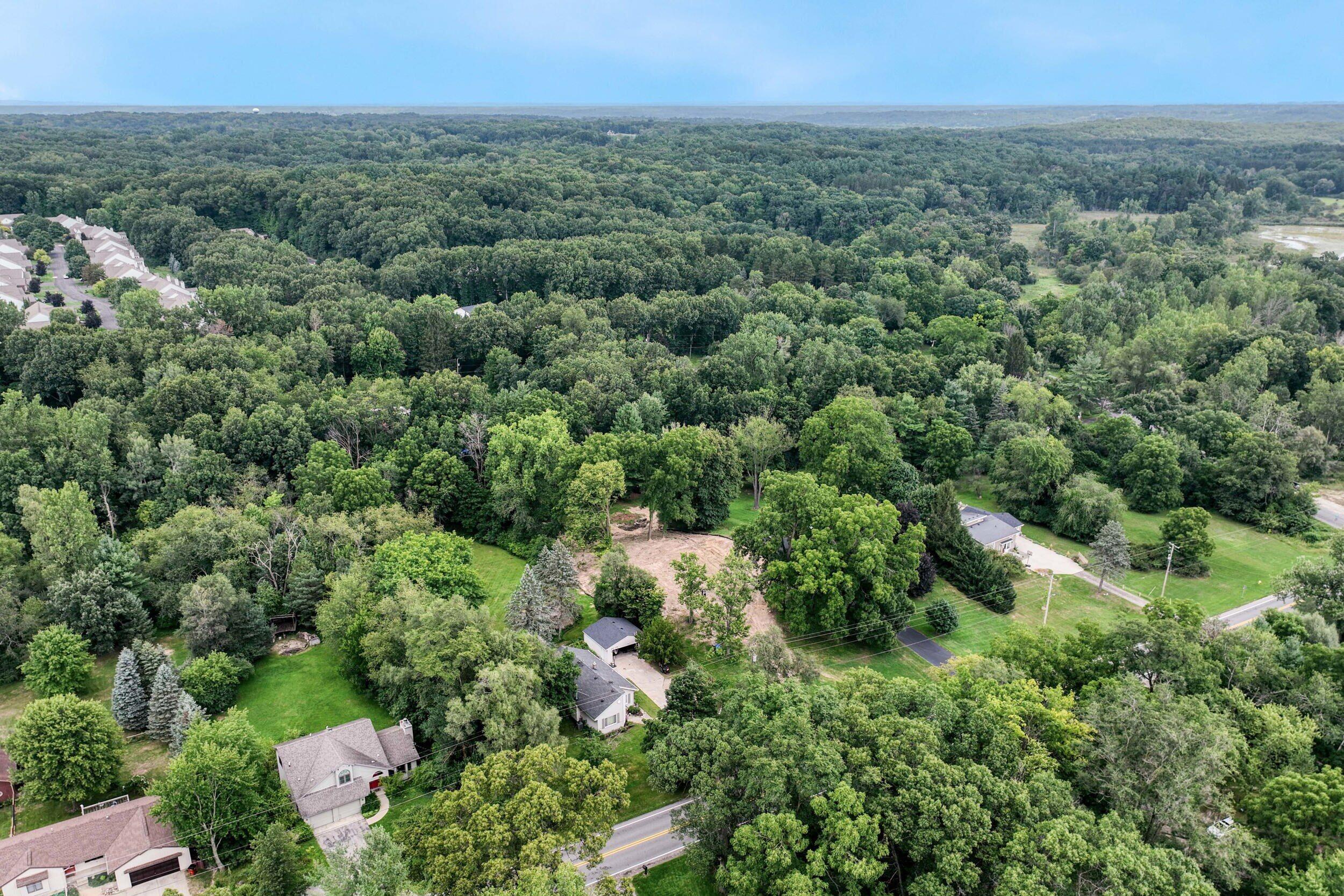3503 3 Mile Road NE Grand Rapids MI 49525