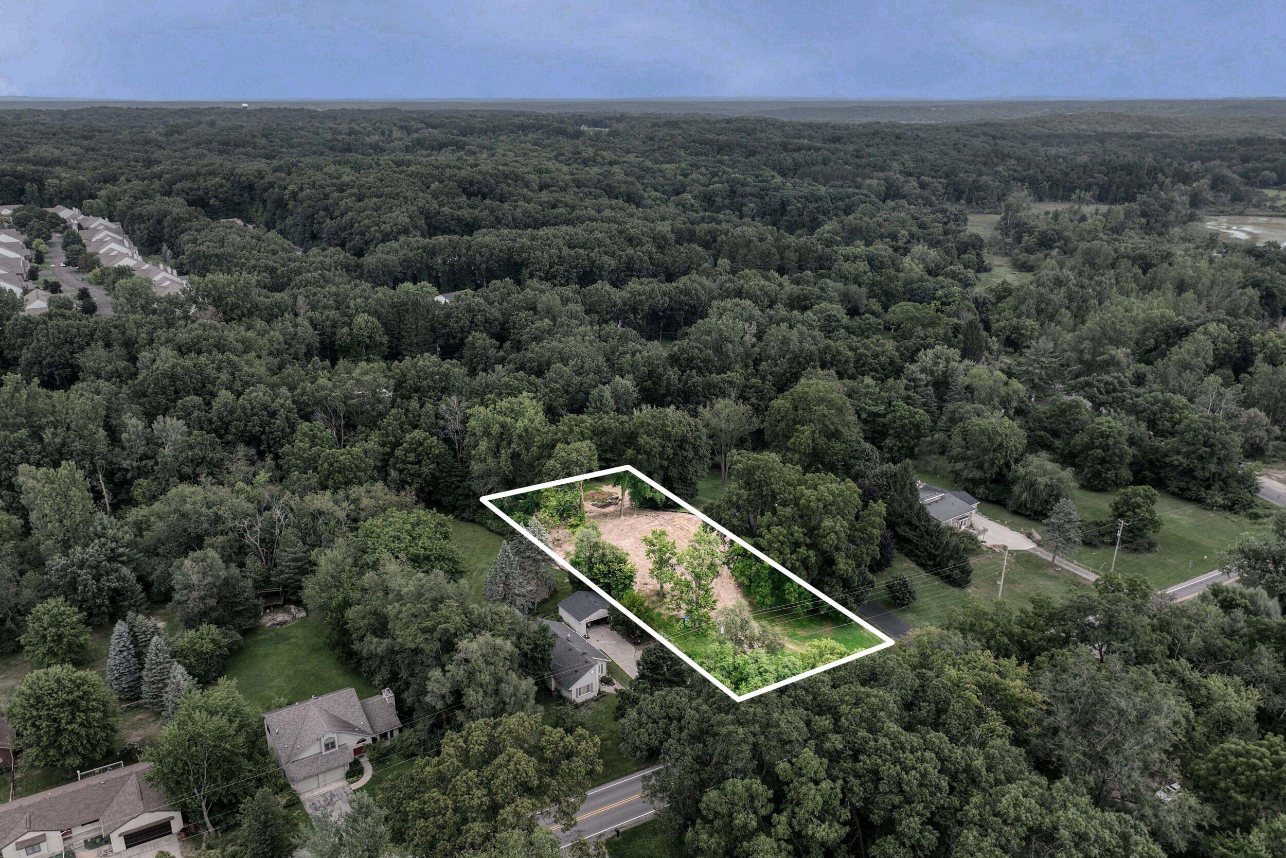 3503 3 Mile Road NE Grand Rapids MI 49525