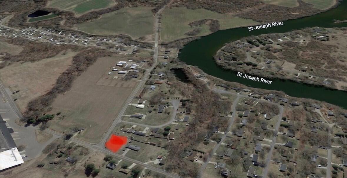 2022 Pipestone Road Benton Harbor MI 49022