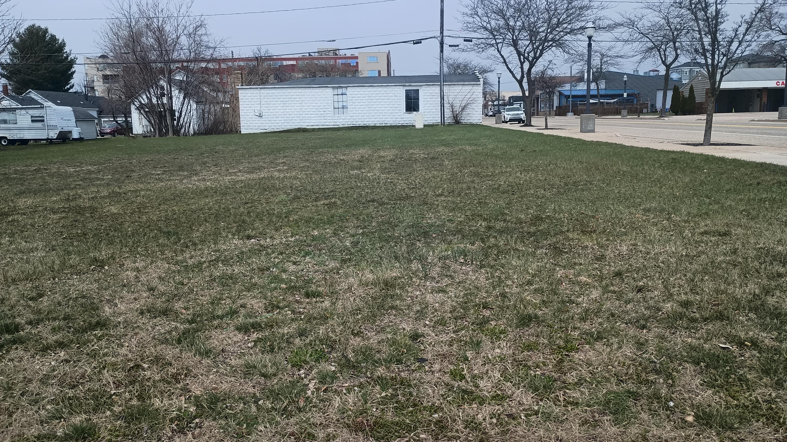 102 W Dowland Street Ludington MI 49431