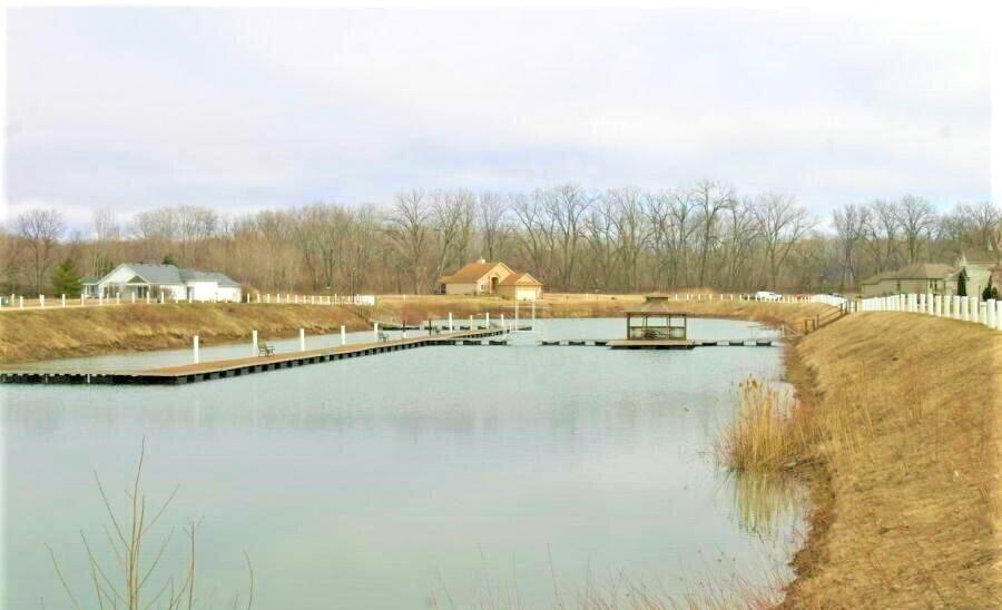 634 Swan River Drive Drive Benton Harbor MI 49022