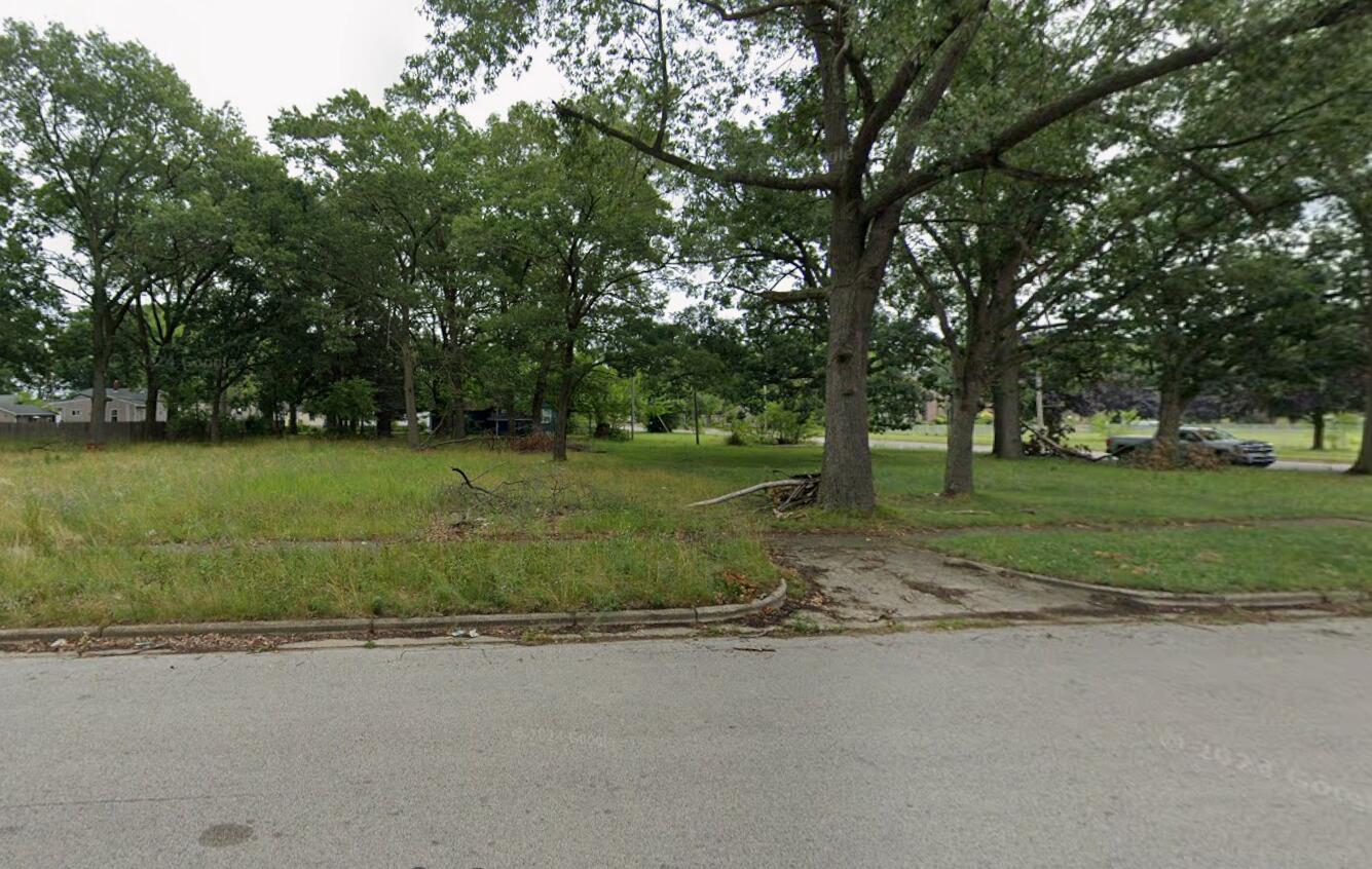 2138 Elwood Street Muskegon MI 49444