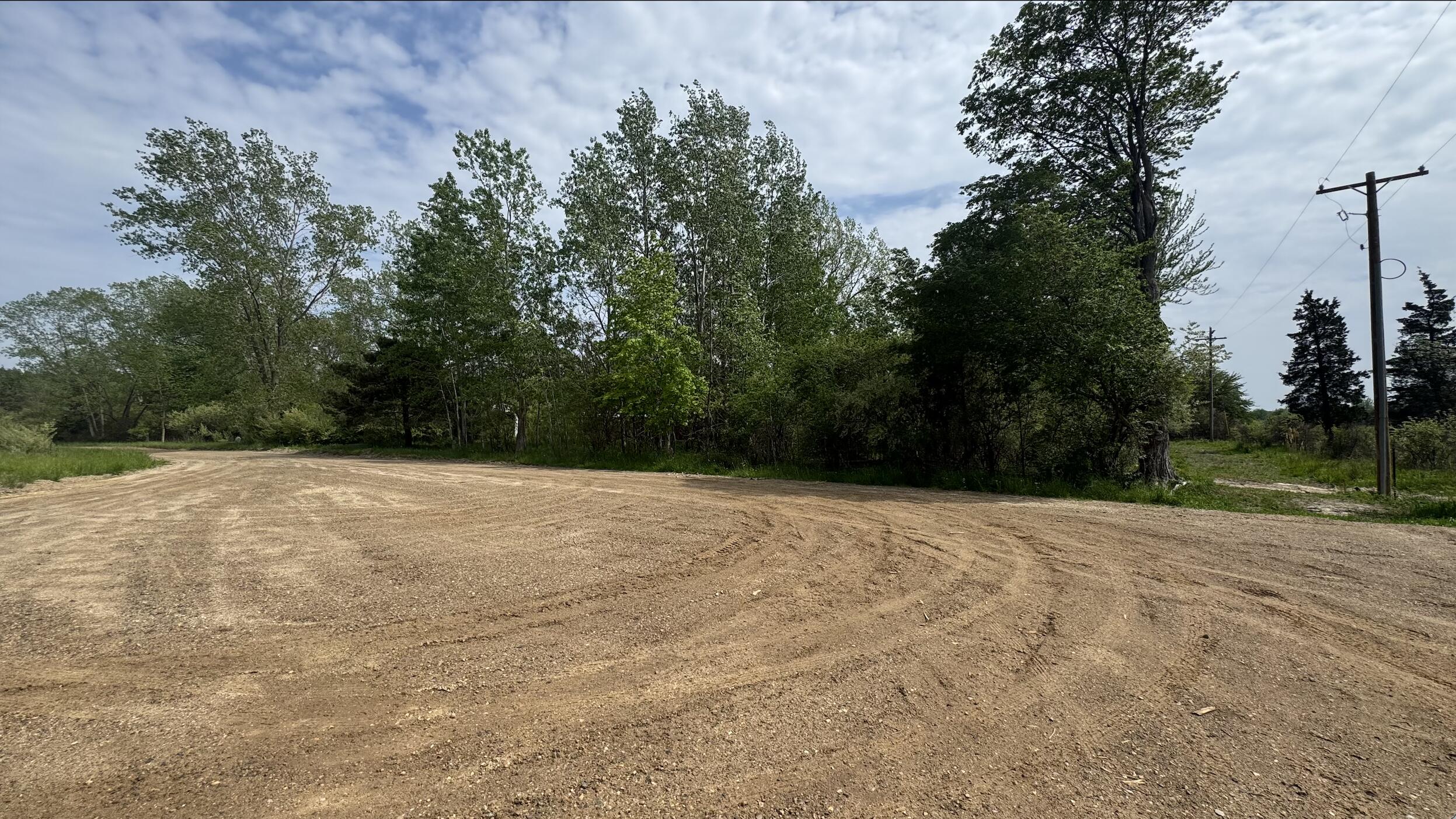 6890/6882 116th Avenue Fennville MI 49408