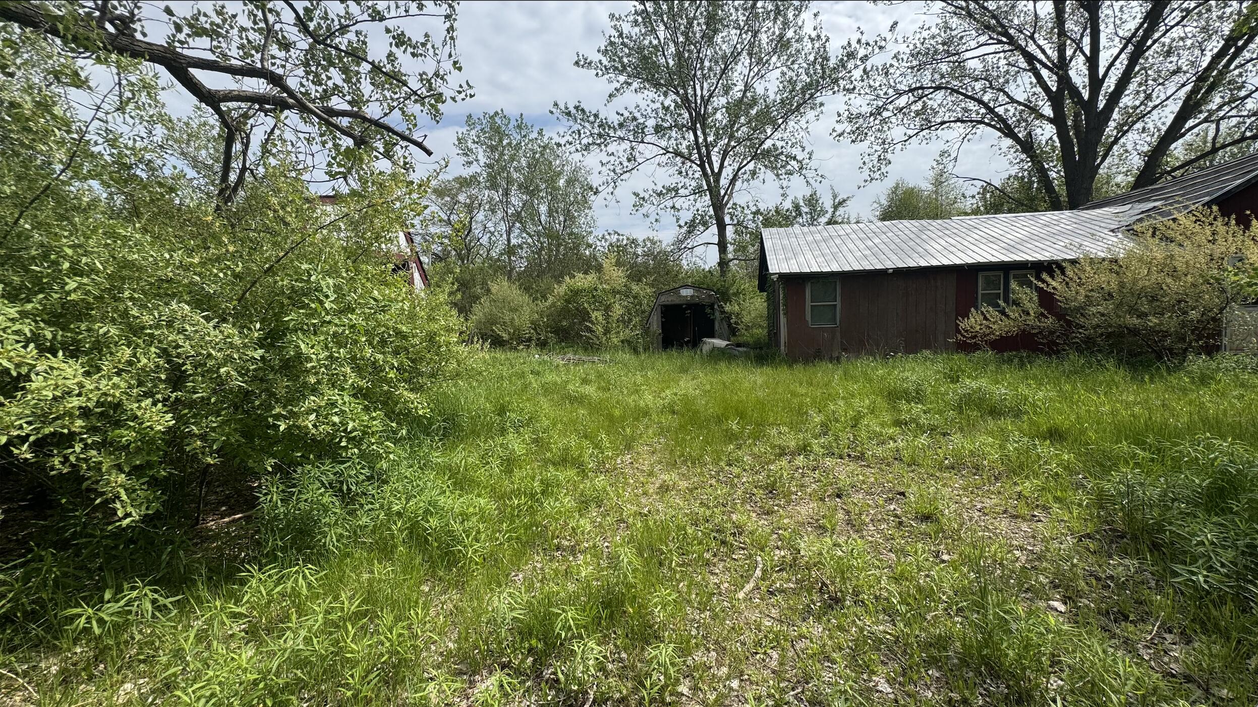 6890/6882 116th Avenue Fennville MI 49408