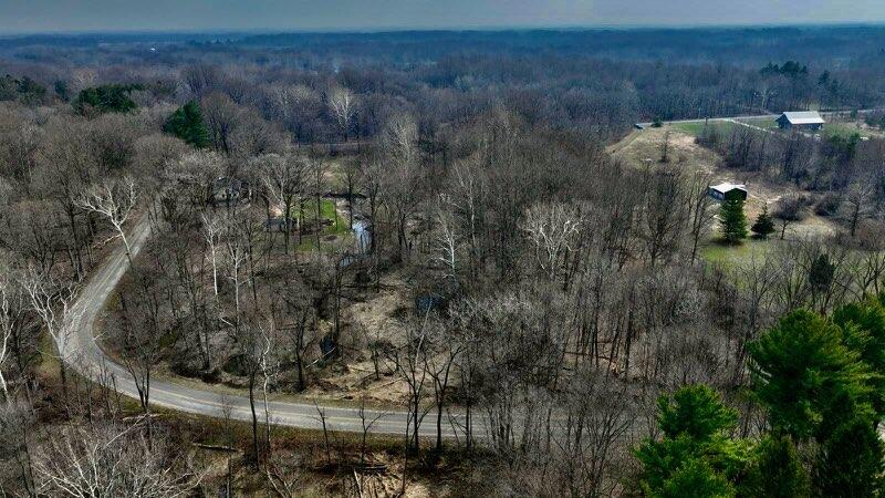 14736 Flynn Road Three Oaks MI 49128
