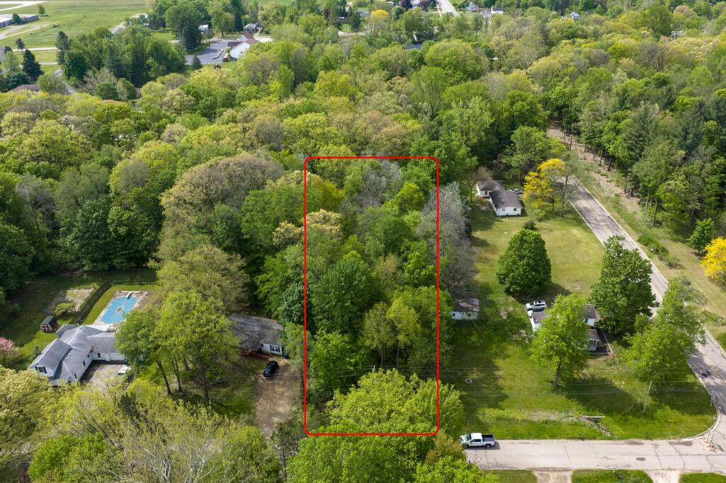 202 Lowe Street Allegan MI 49010