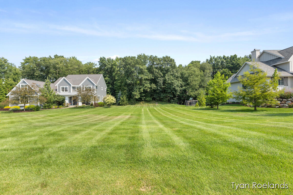3769 Lake Birch Street NE Grand Rapids MI 49525