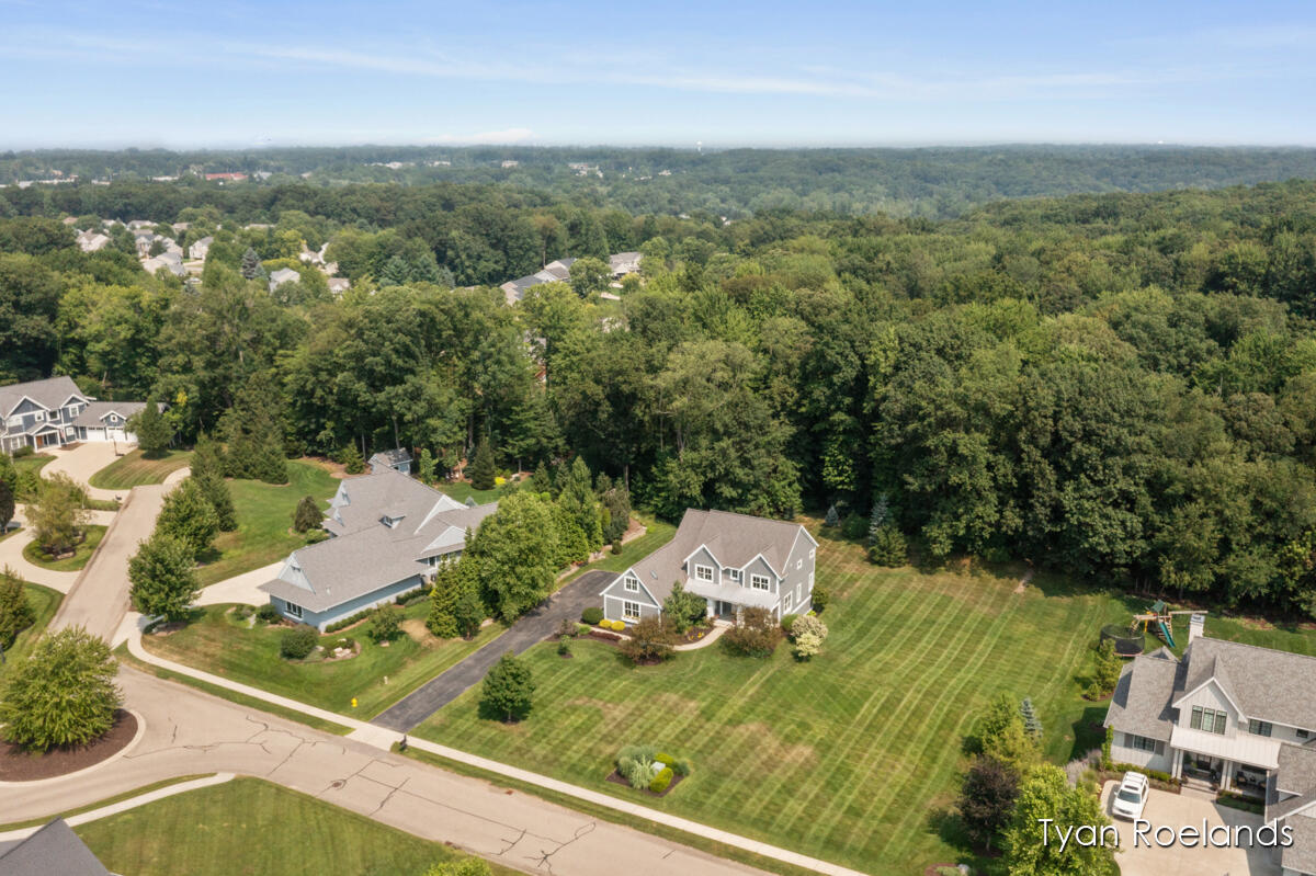 3769 Lake Birch Street NE Grand Rapids MI 49525