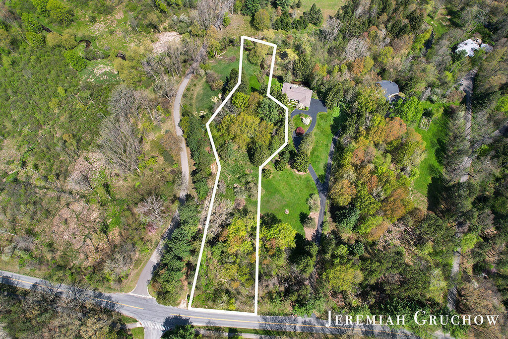8725 Conservation Street NE Ada MI 49301