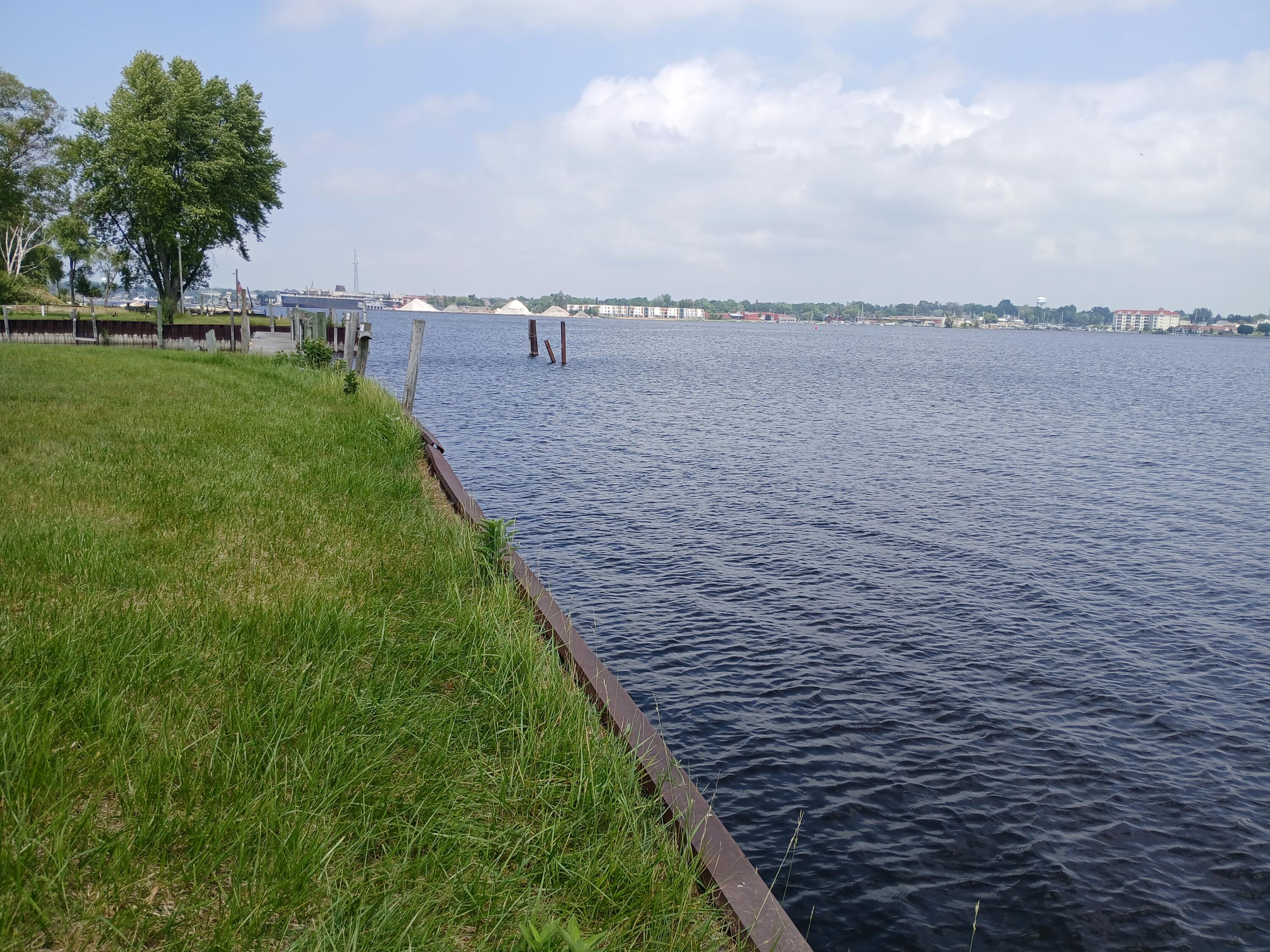 846 S Lakeshore Drive Ludington MI 49431