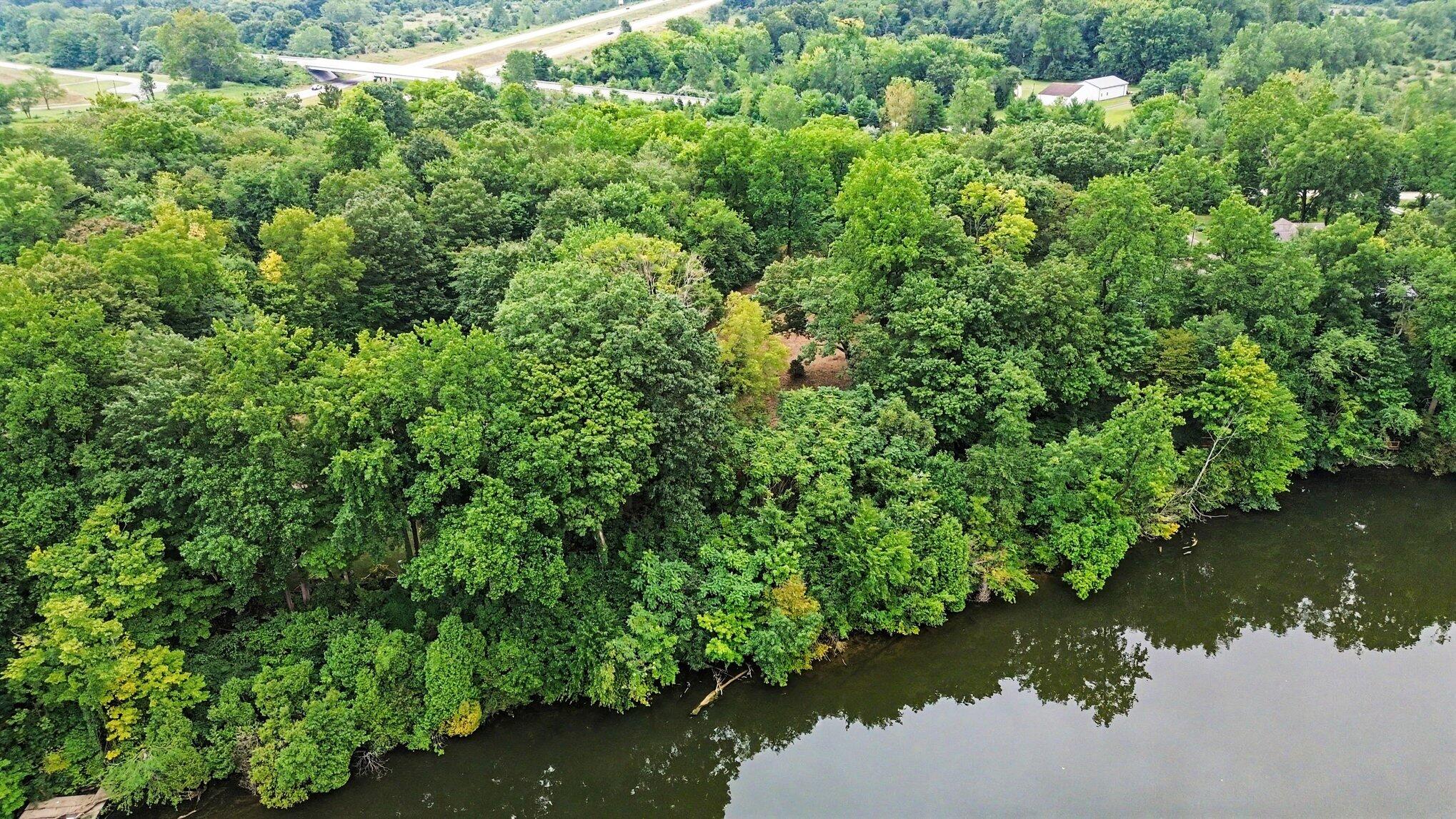 4239 Lake Chapin Bluff Berrien Springs MI 49103