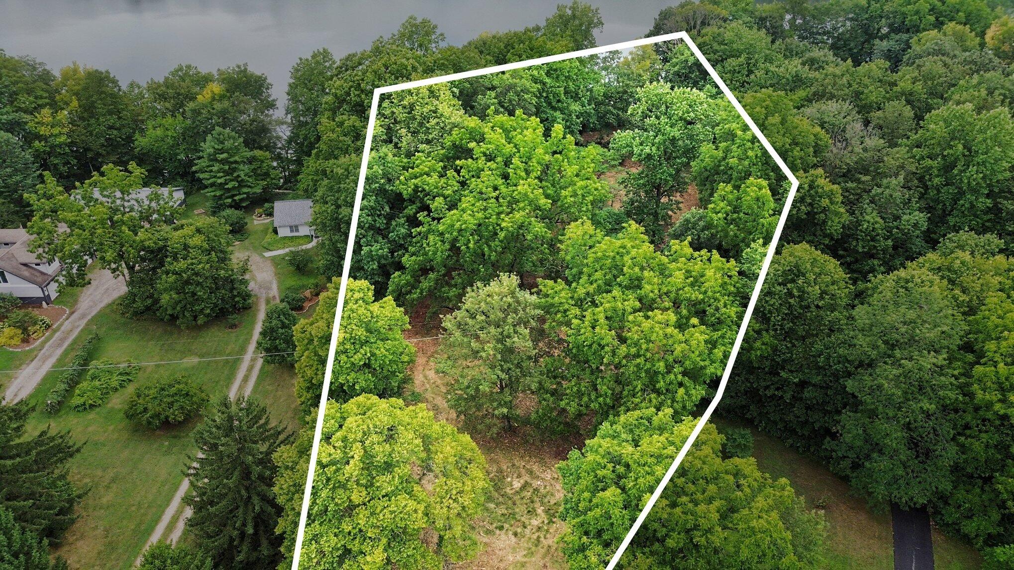 4239 Lake Chapin Bluff Berrien Springs MI 49103