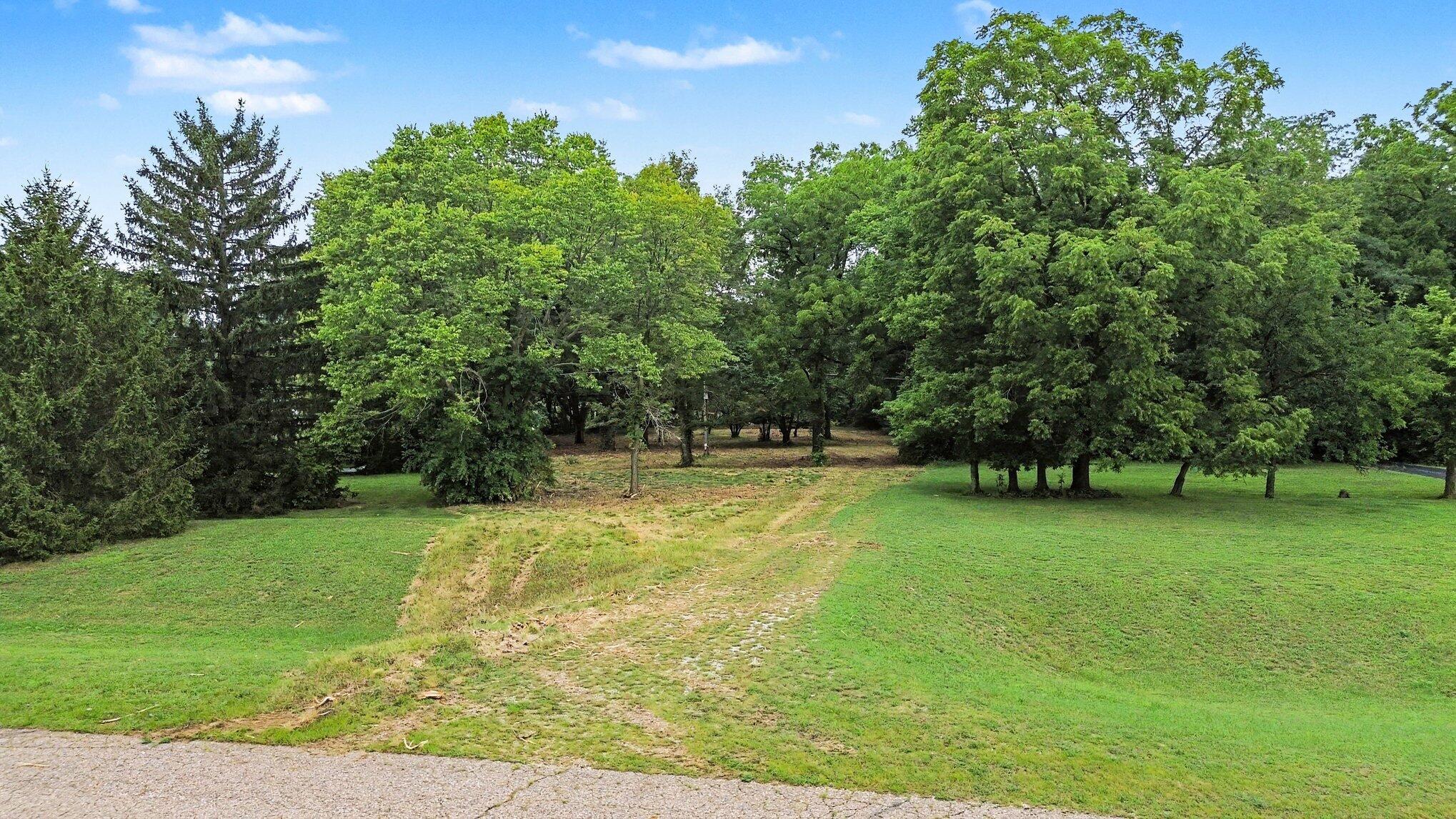 4239 Lake Chapin Bluff Berrien Springs MI 49103