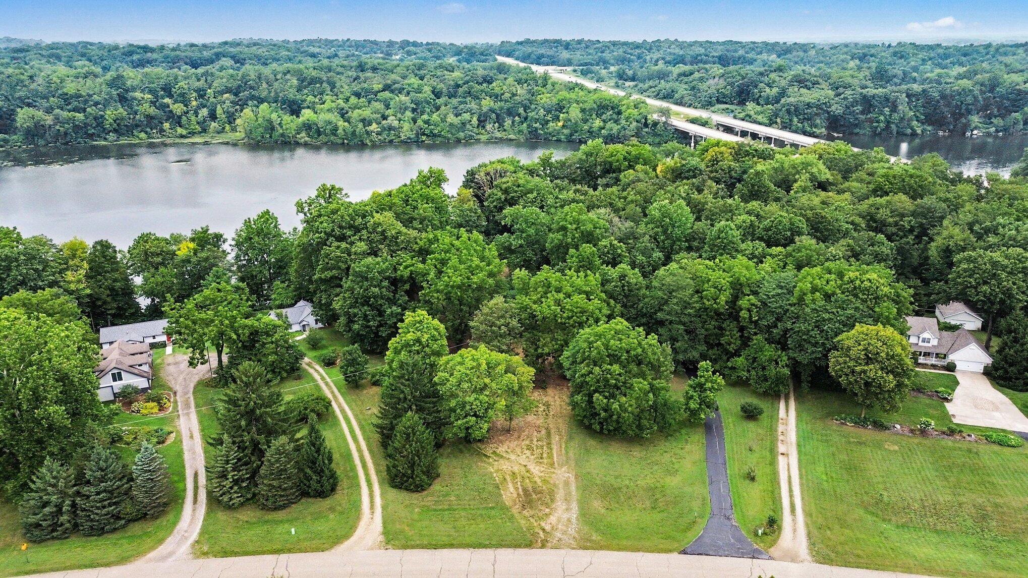 4239 Lake Chapin Bluff Berrien Springs MI 49103