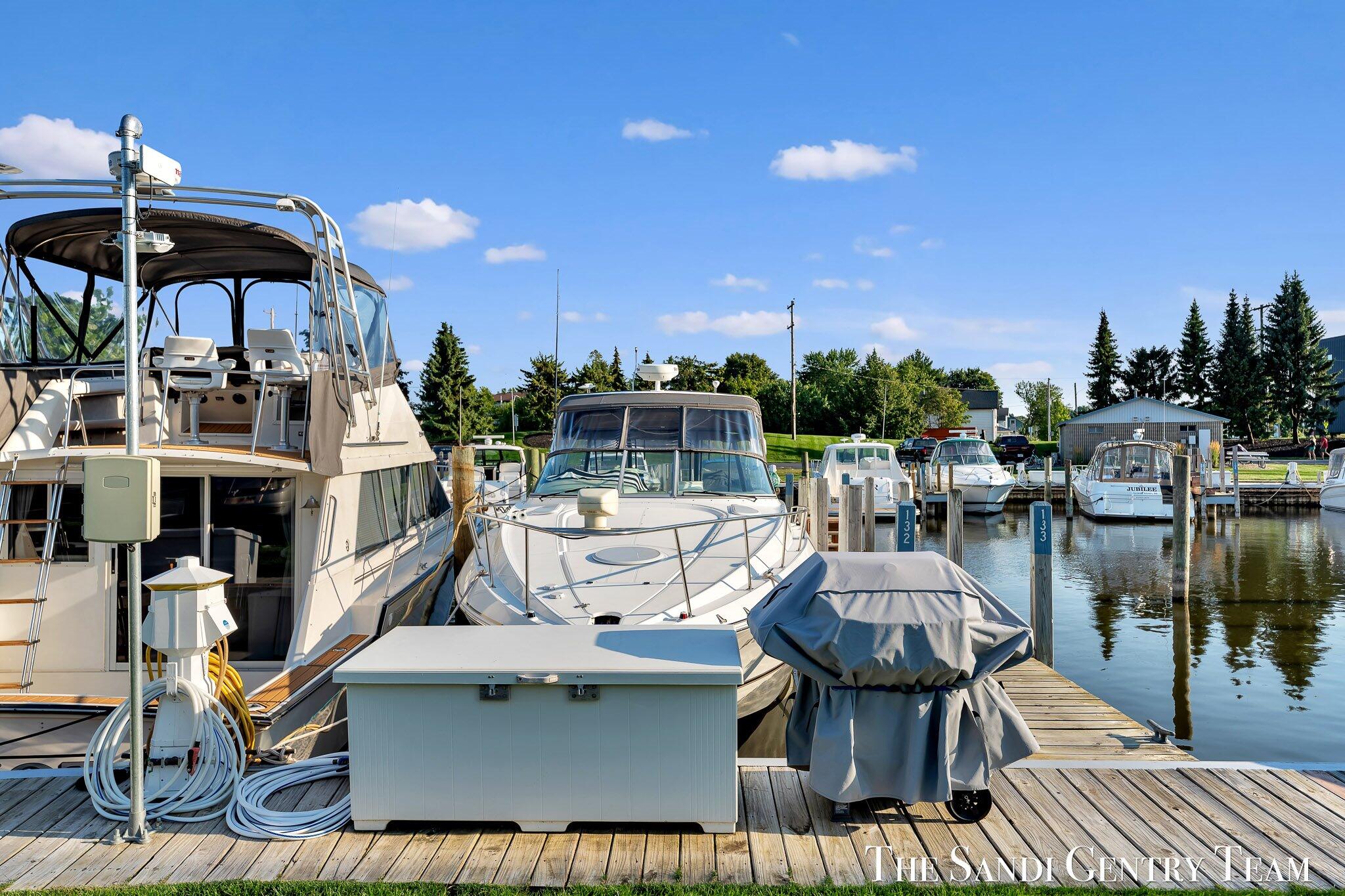 132 Wharfside Grand Haven MI 49417