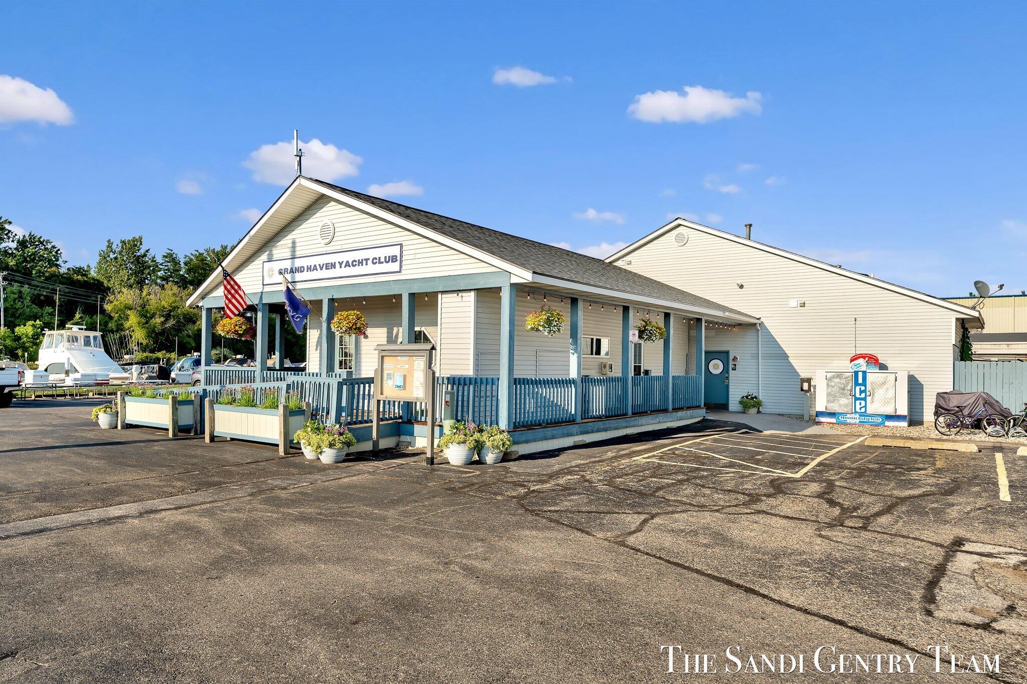 132 Wharfside Grand Haven MI 49417